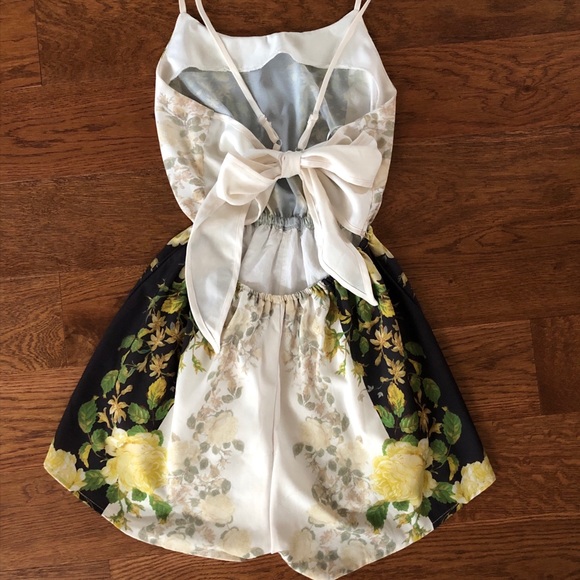 Floral romper - Picture 2 of 2